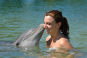 Hugh Parkey's Belize Dolphin Experience  N.Bruhn/CariLat