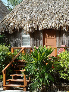Ambergris Caye: Hotel Ramon's Village  N.Bruhn/CariLat