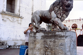 ...und erste Restaurierungsarbeiten in Len
